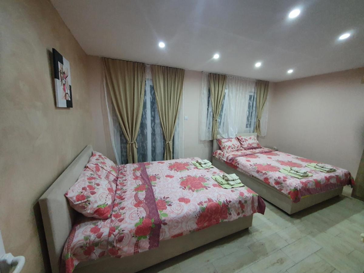 Apartments Tadic Petrovac Exterior photo