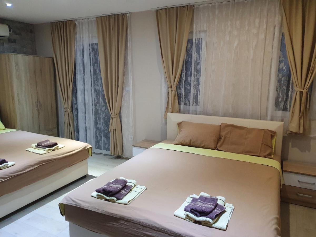 Apartments Tadic Petrovac Exterior photo