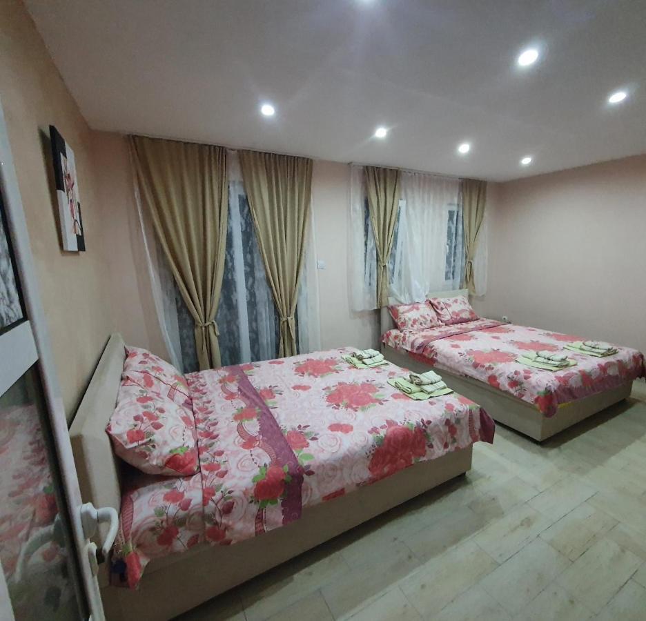 Apartments Tadic Petrovac Exterior photo