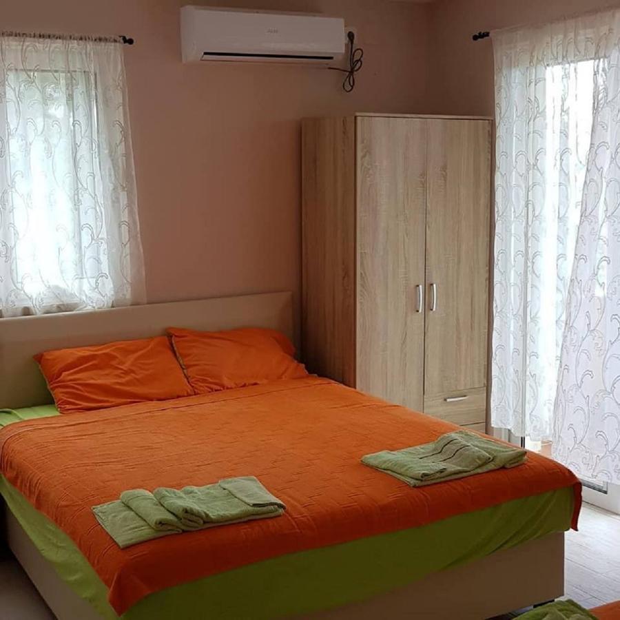Apartments Tadic Petrovac Exterior photo