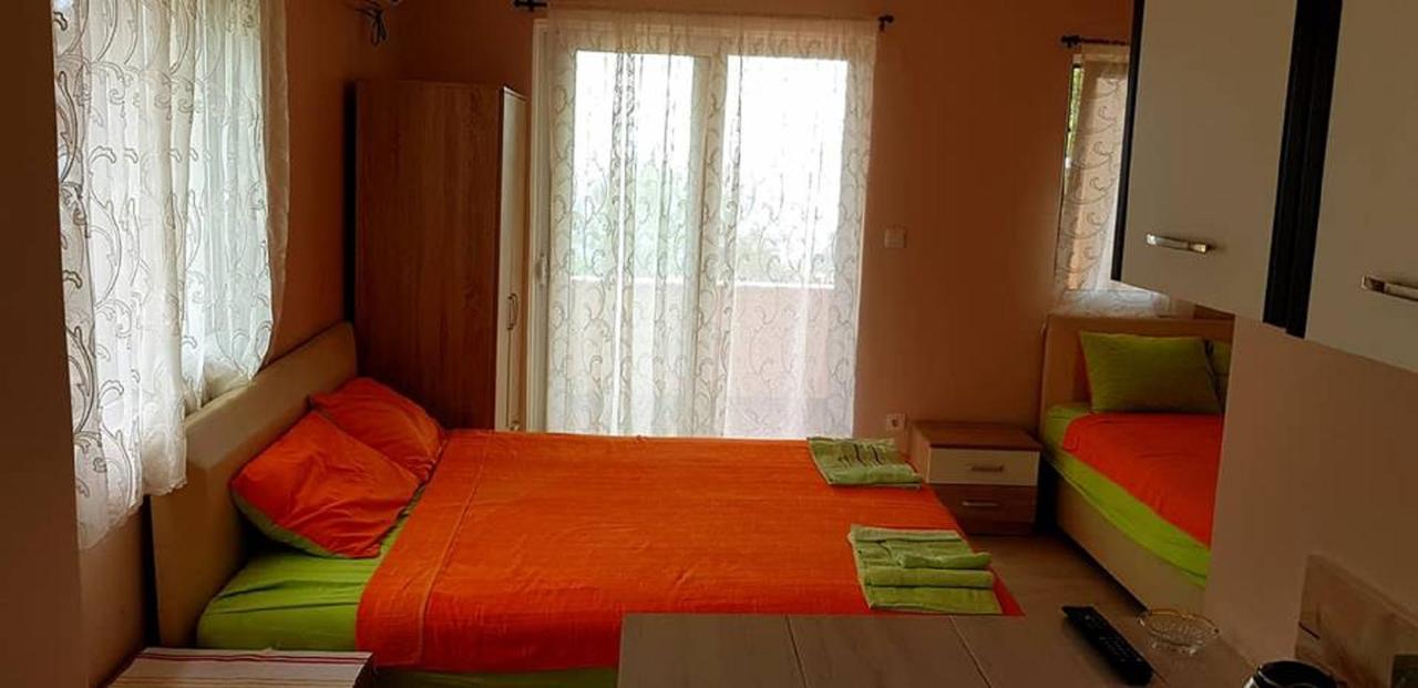 Apartments Tadic Petrovac Exterior photo